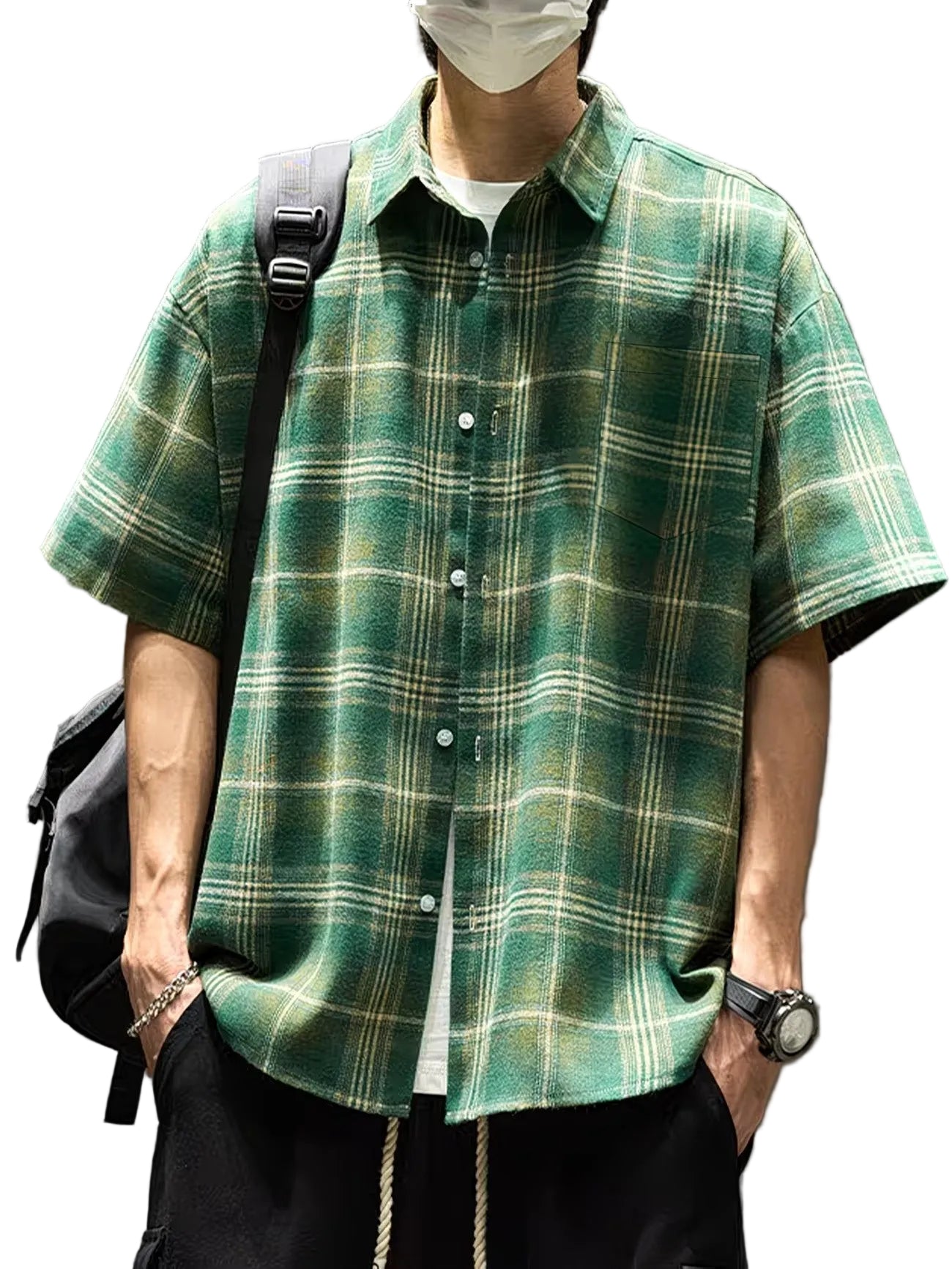 Men's Short Sleeve Button-Down Shirt with Plaid Pattern